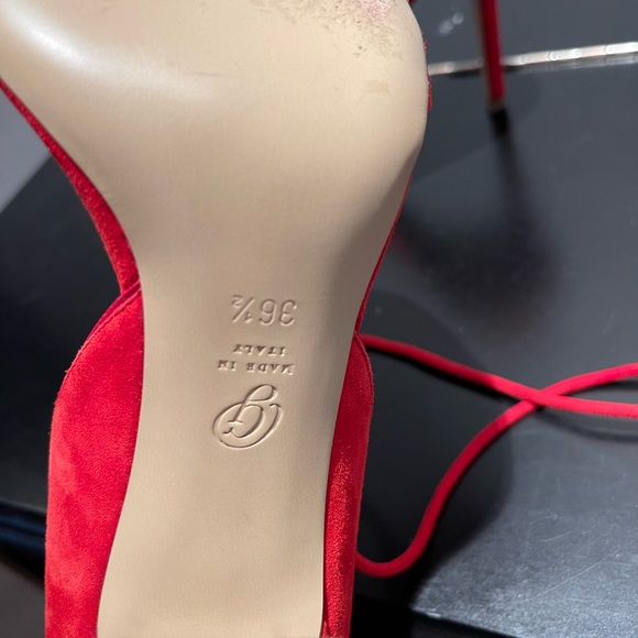 Heels - Picture 10 of 13